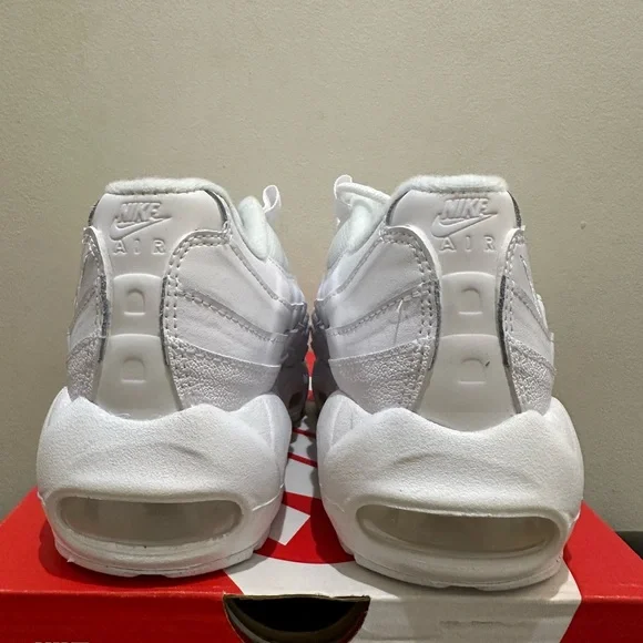 NIB Nike Air Max 95 Recraft GS Triple White Size  CJ3906-100 Big Kid - Picture 5 of 6